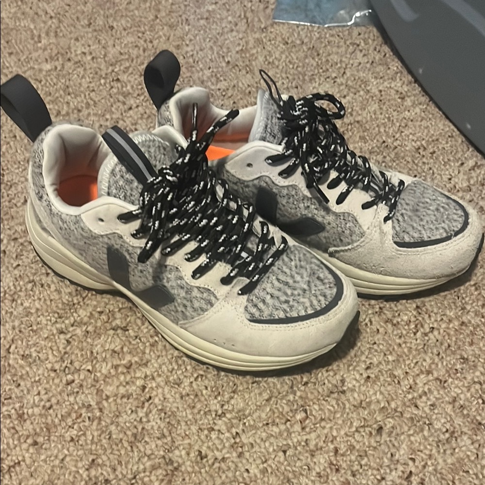 Veja Cream and Black Patterned Sneakers